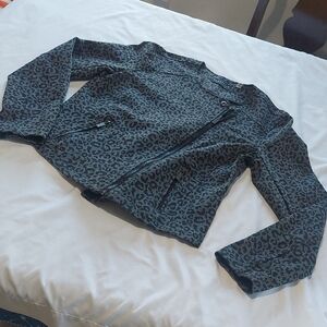 Bagatelle Gray And Black  Leopard Print Jacket .Stylish And Comfy .Size Small .